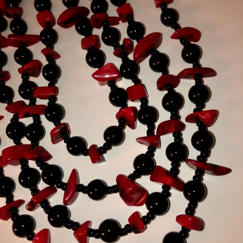 Multi-Strand Black & Red Necklace & Earrings - Picture 7 of 8